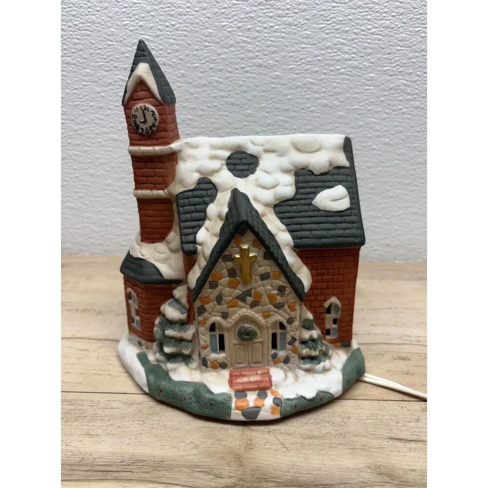 Vtg 1992 Summit Collection Lighted Hand Painted Porcelain Victorian Church
